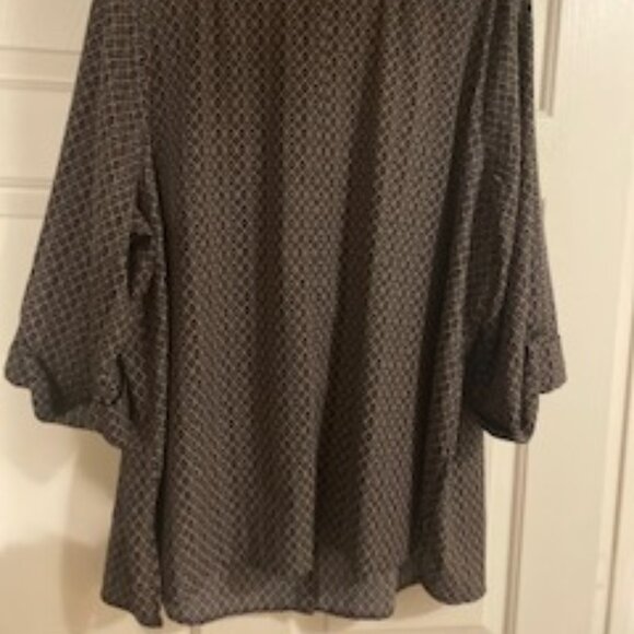 Polyester 3/4 sleeve print shirt - Picture 3 of 3